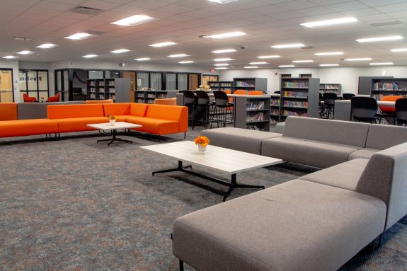 Clio Middle School - Media Center